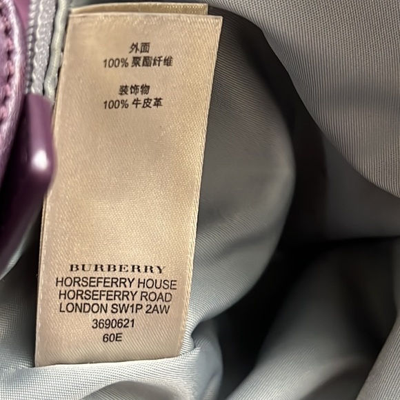 Authentic BURBERRY Buckleigh check nylon tote bag - Picture 14 of 14